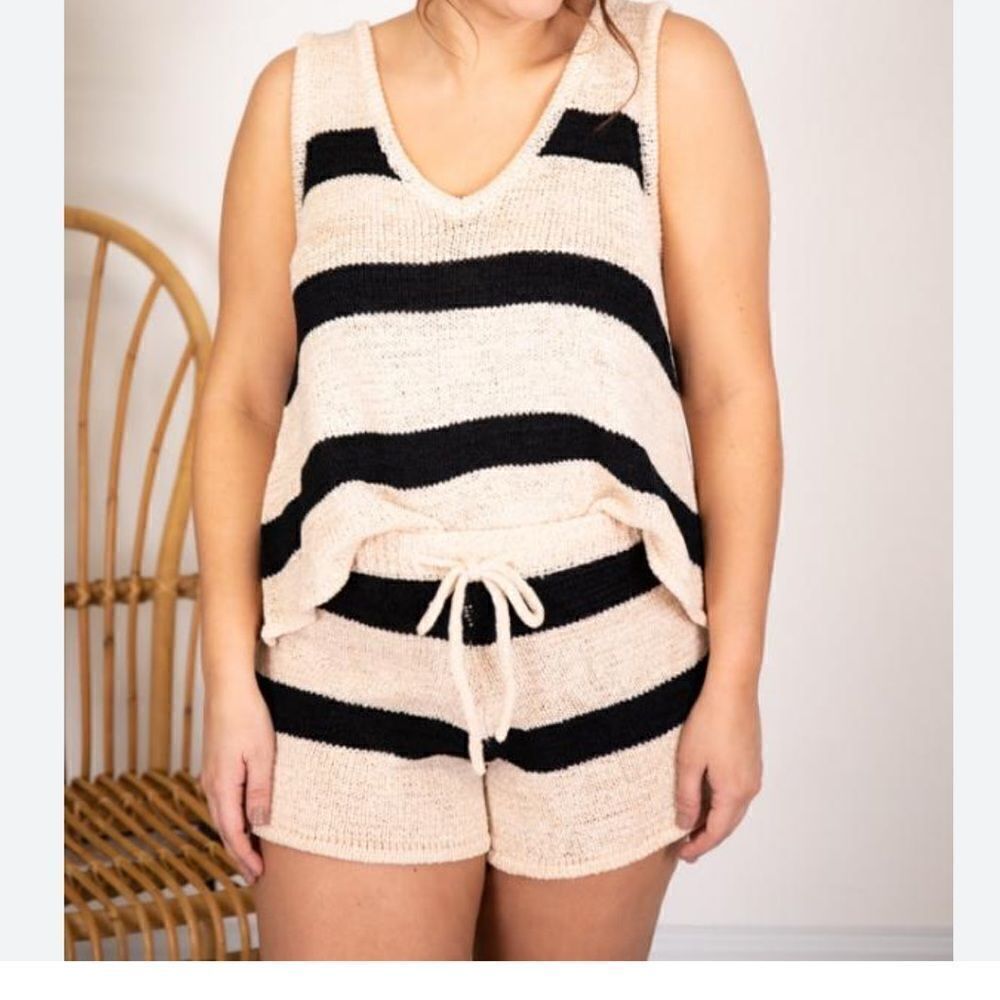 Pink Lily Striped Crochet Short set